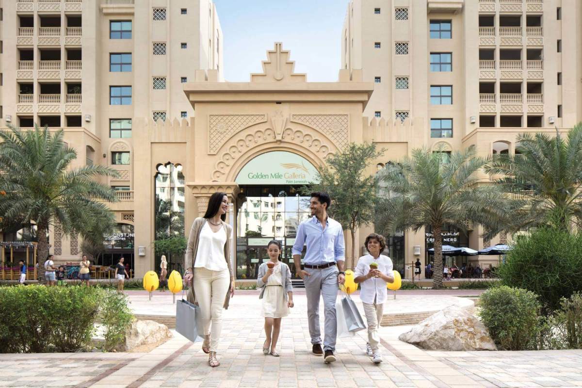 Shopping tips for visitors to Palm Jumeirah Dubai